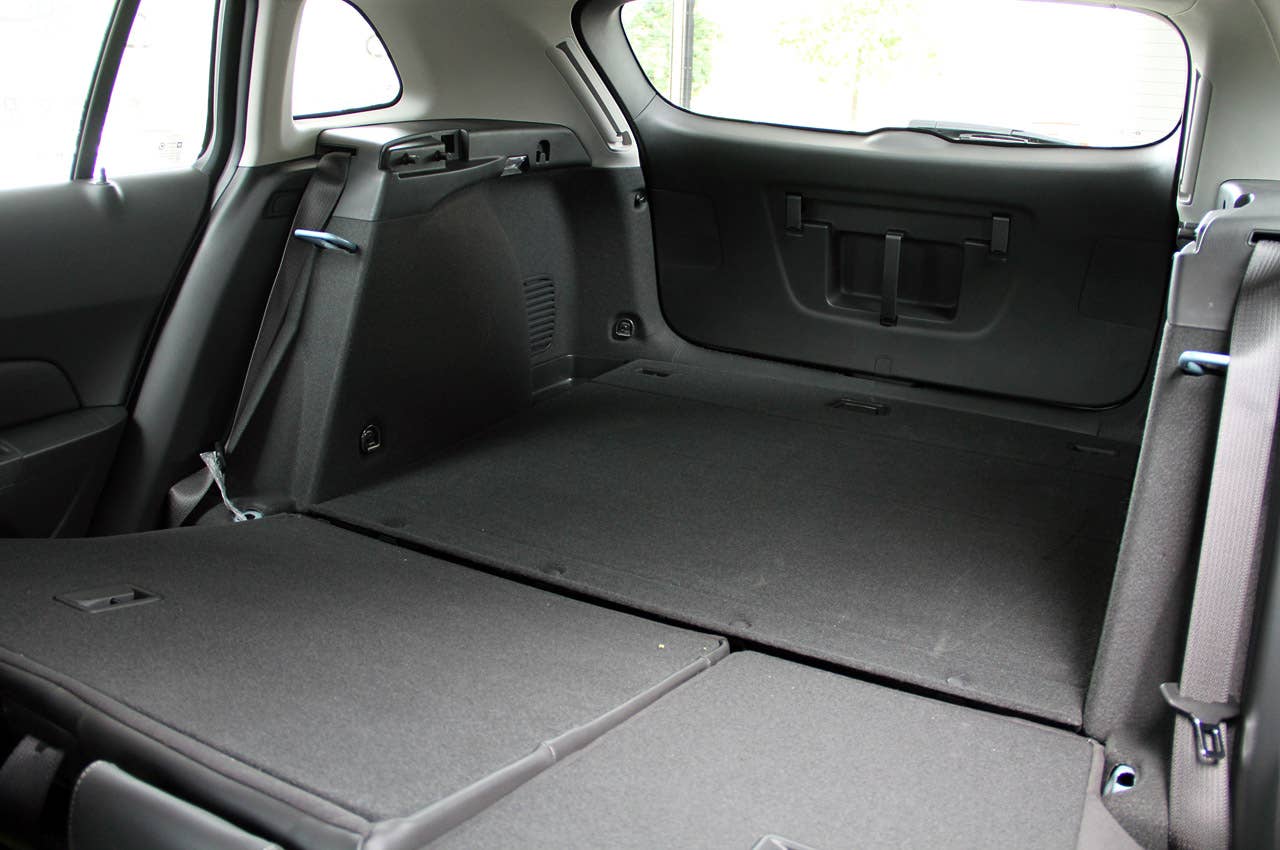 2012 Chevrolet Cruze Wagon rear cargo area
