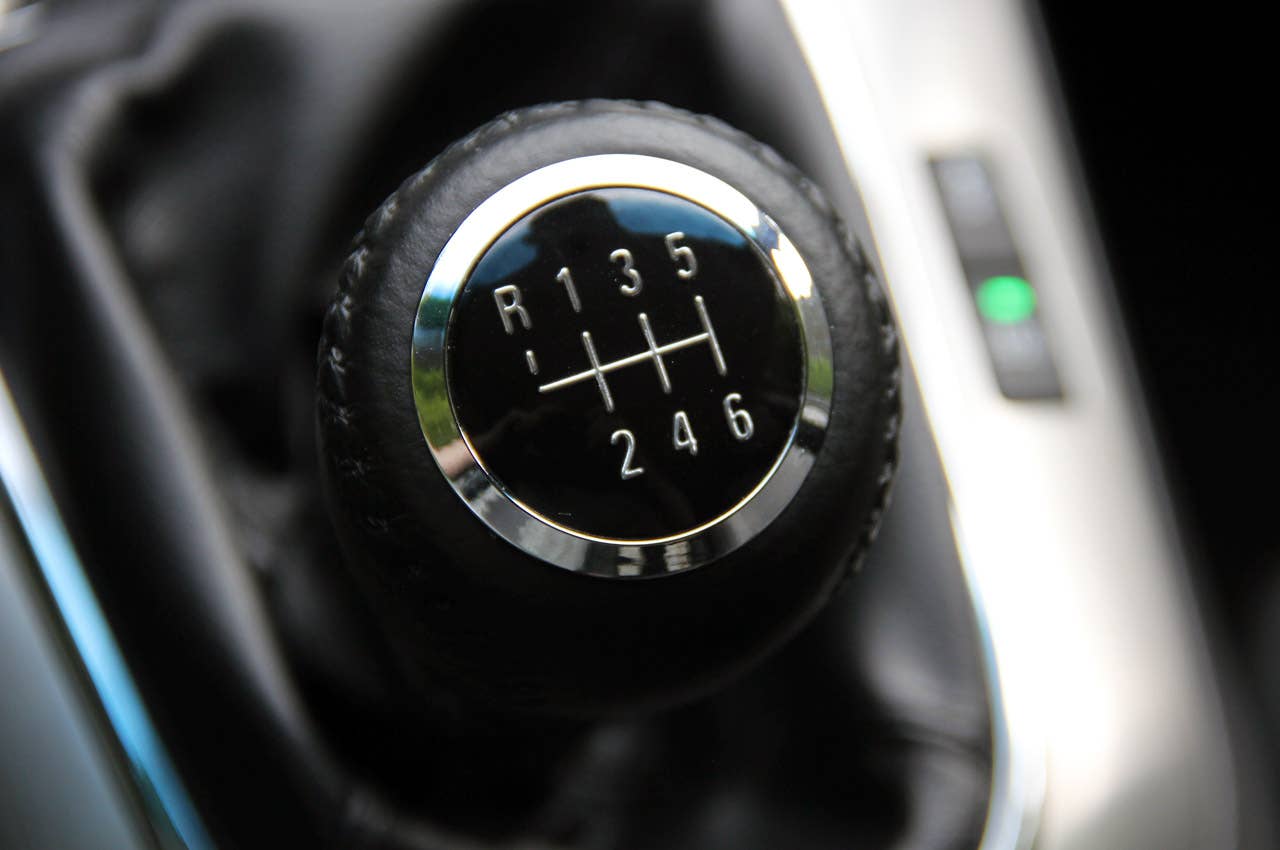 2012 Chevrolet Cruze Wagon shifter