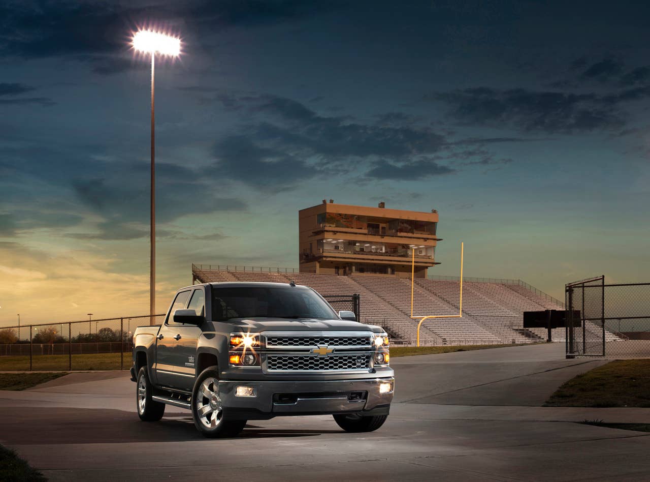 The 2014 Chevrolet Silverado Texas Edition is available on the LT or LTZ models. For the LT version, the Texas editions adds 20-inch polished aluminum wheels, a trailering package, locking rear differential, body-color outside mirror caps and door handles, and Texas Edition badges. For LTZ models, the 20-inch wheels, door handles and mirror caps are chrome and a Bose premium audio system is added.