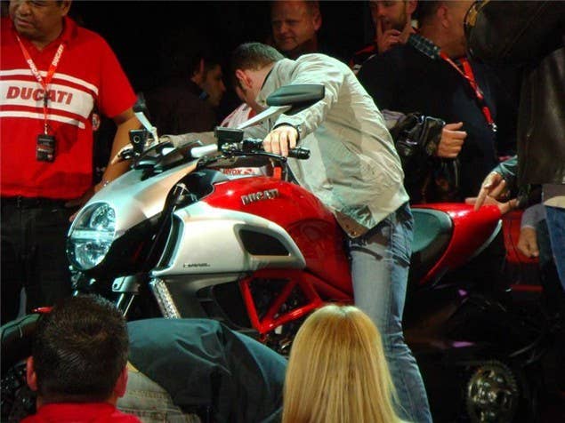 2011 Ducati Diavel front 3/4
