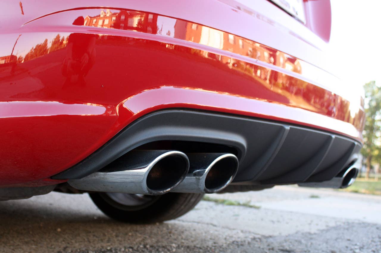 2011 Mercedes-Benz C63 AMG Performance Pack rear diffuser