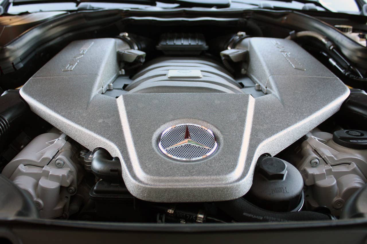 2011 Mercedes-Benz C63 AMG Performance Pack engine