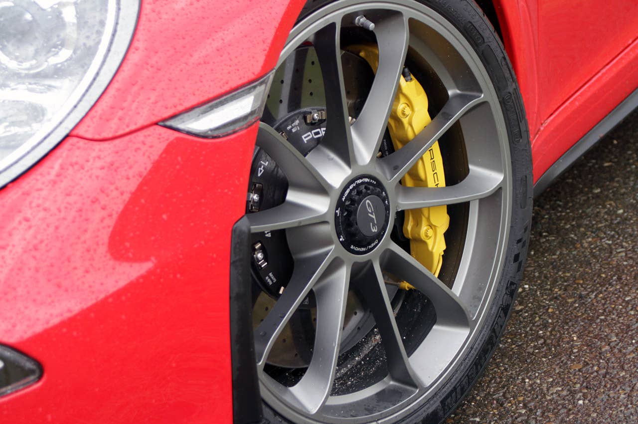 2014 Porsche 911 GT3 wheel
