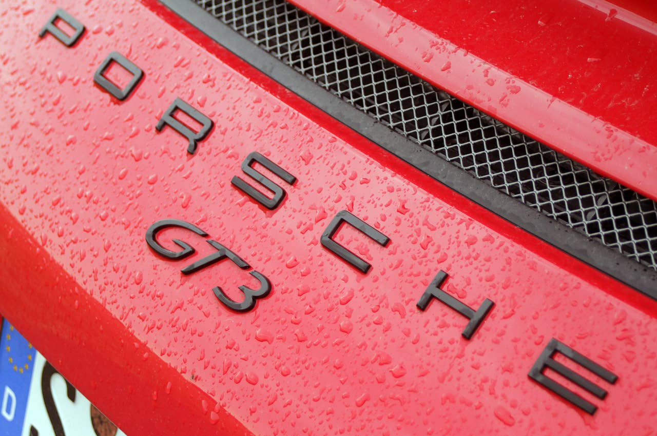 2014 Porsche 911 GT3 badge