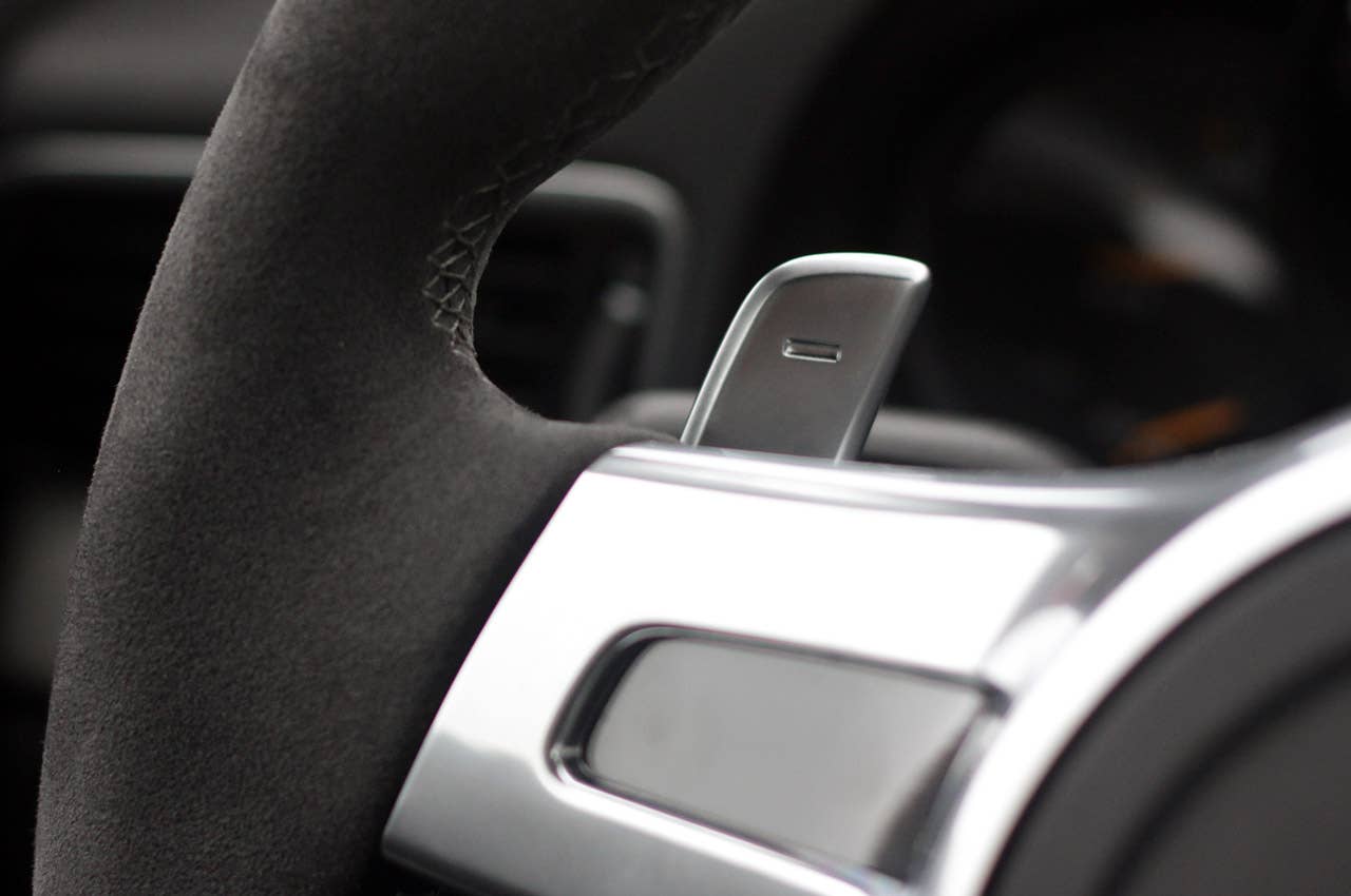 2014 Porsche 911 GT3 paddle shifter