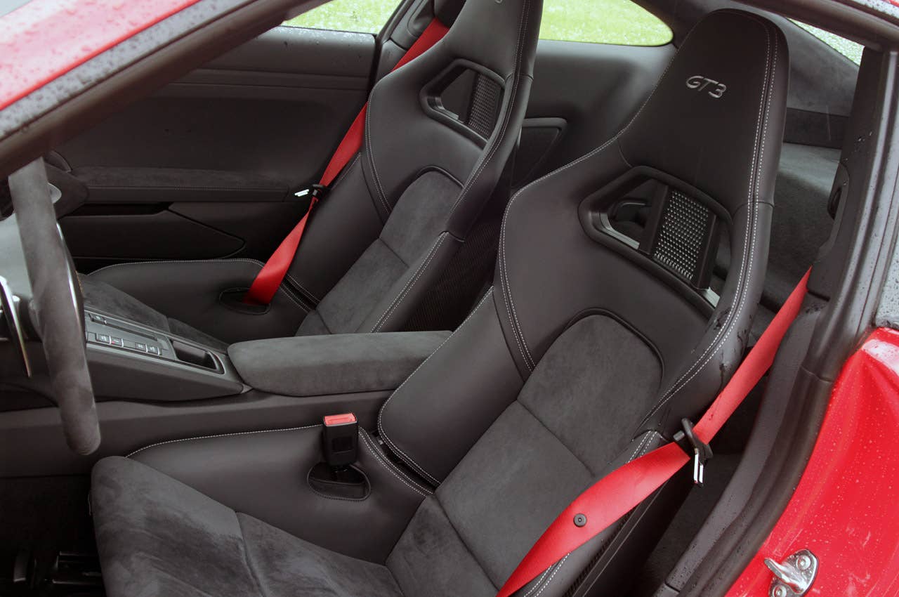 2014 Porsche 911 GT3 seats