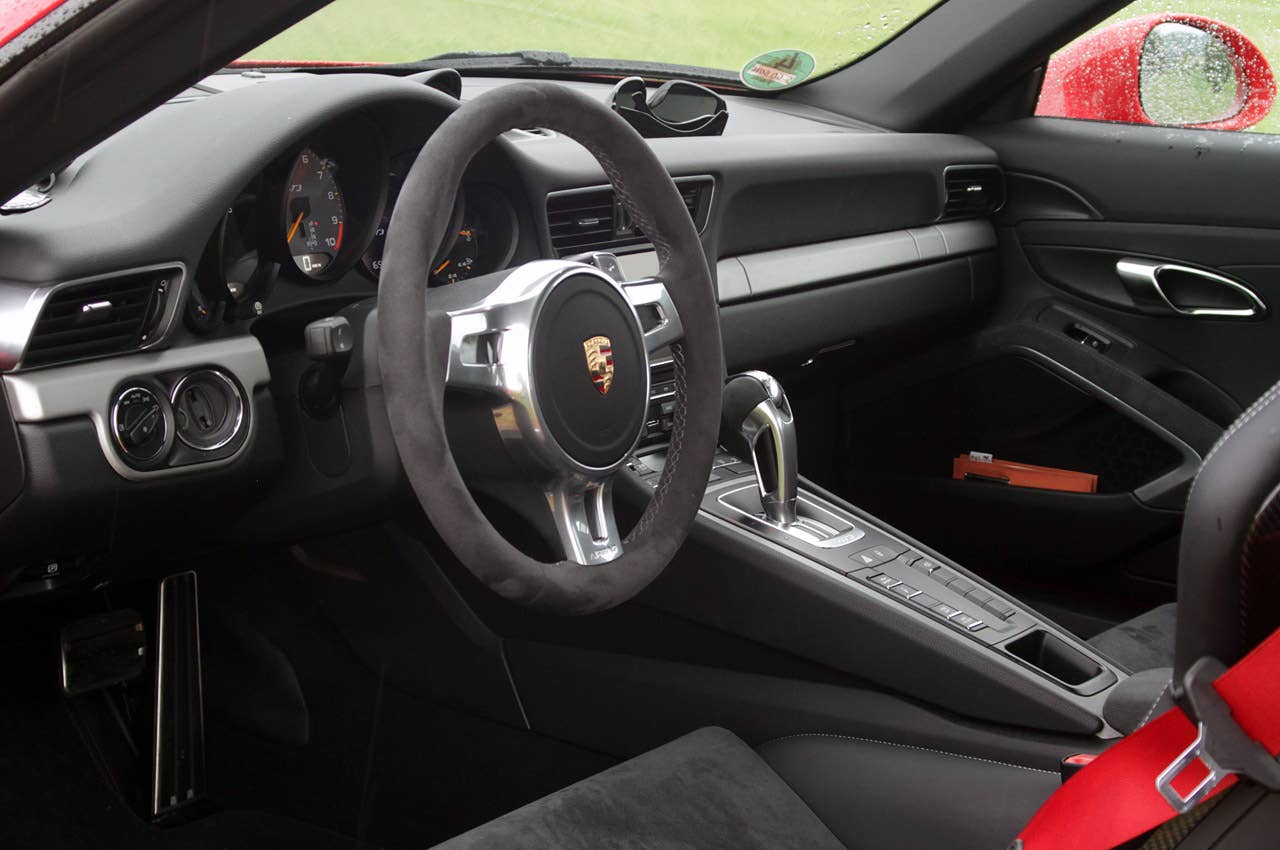 2014 Porsche 911 GT3 interior
