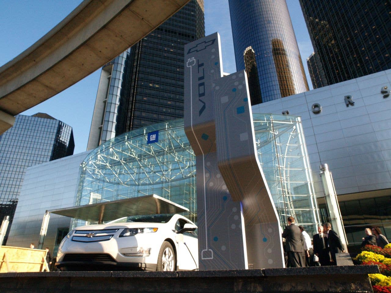 Chevy Volt Charging at the RenCen