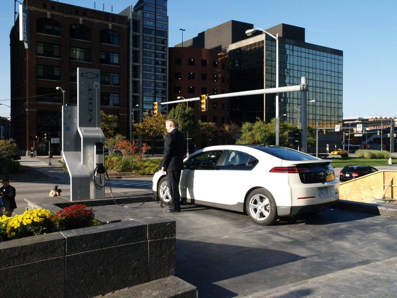 Chevy Volt Charging at the RenCen