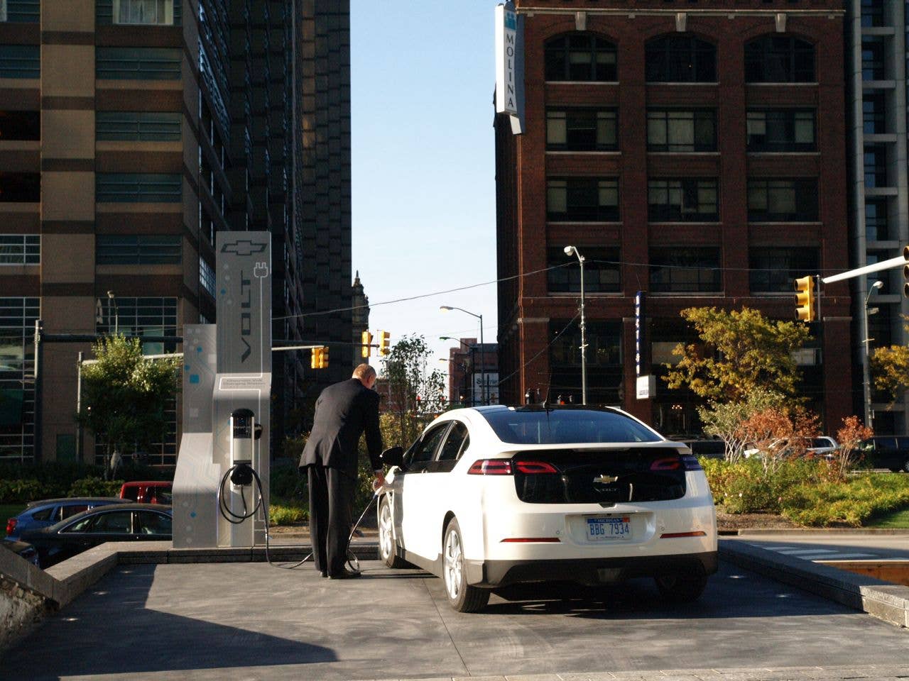 Chevy Volt Charging at the RenCen