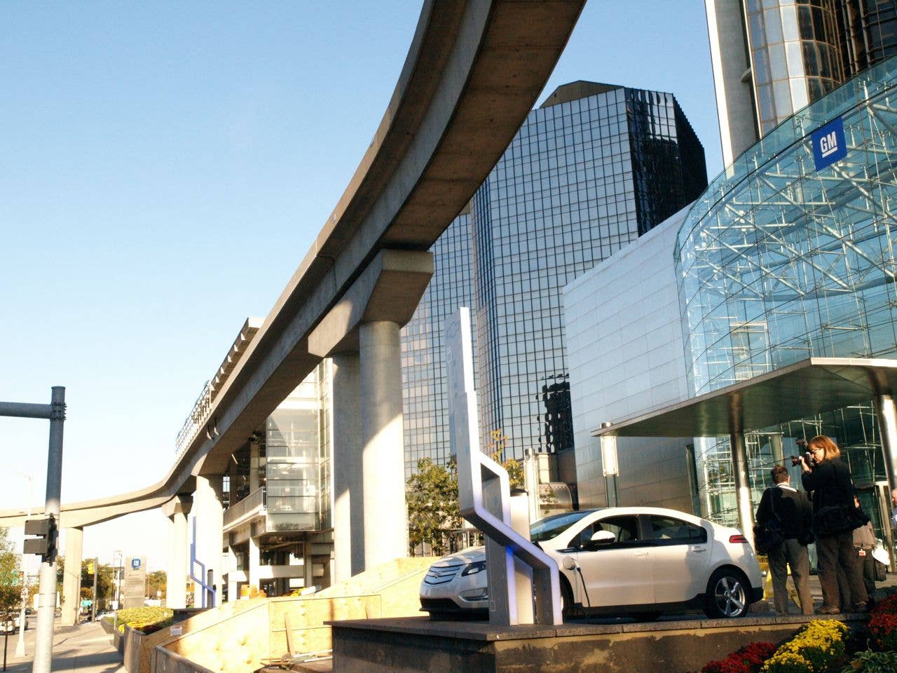 Chevy Volt Charging at the RenCen