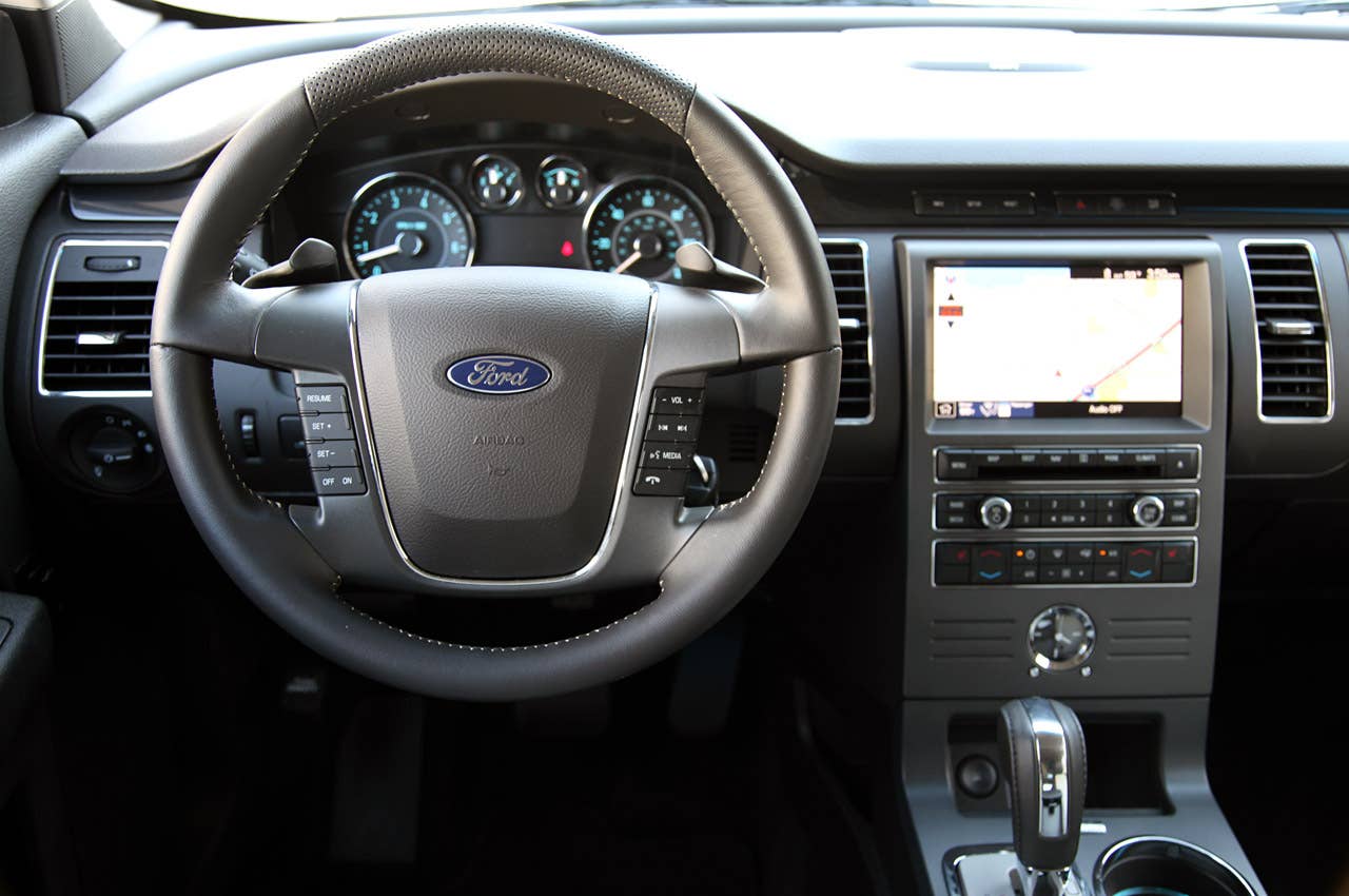 2011 Ford Flex Titanium interior