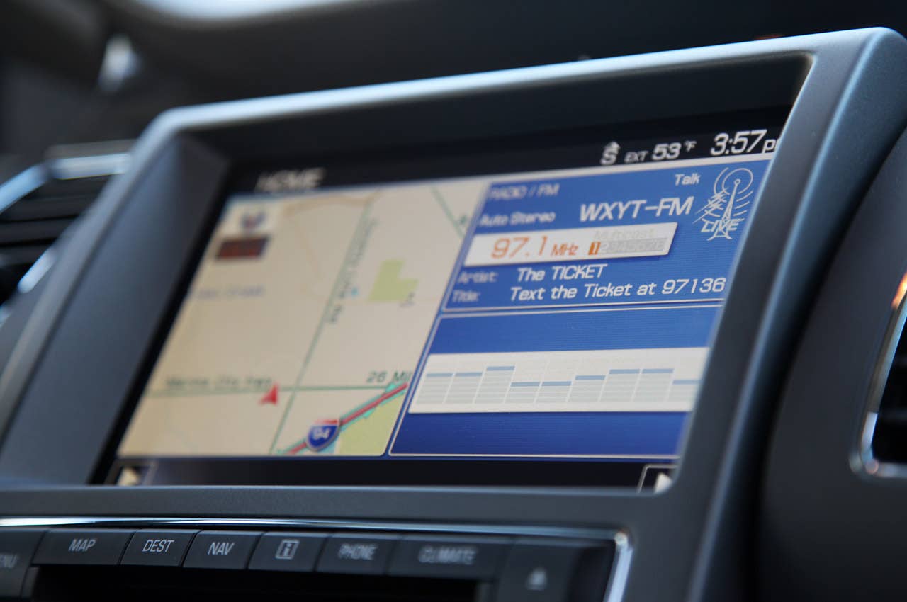 2011 Ford Flex Titanium multimedia system