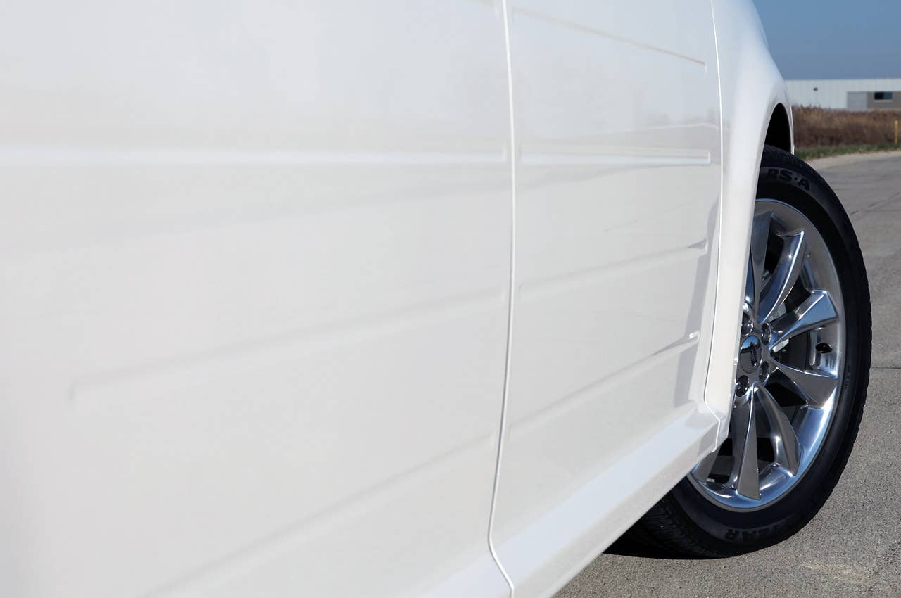 2011 Ford Flex Titanium side detail