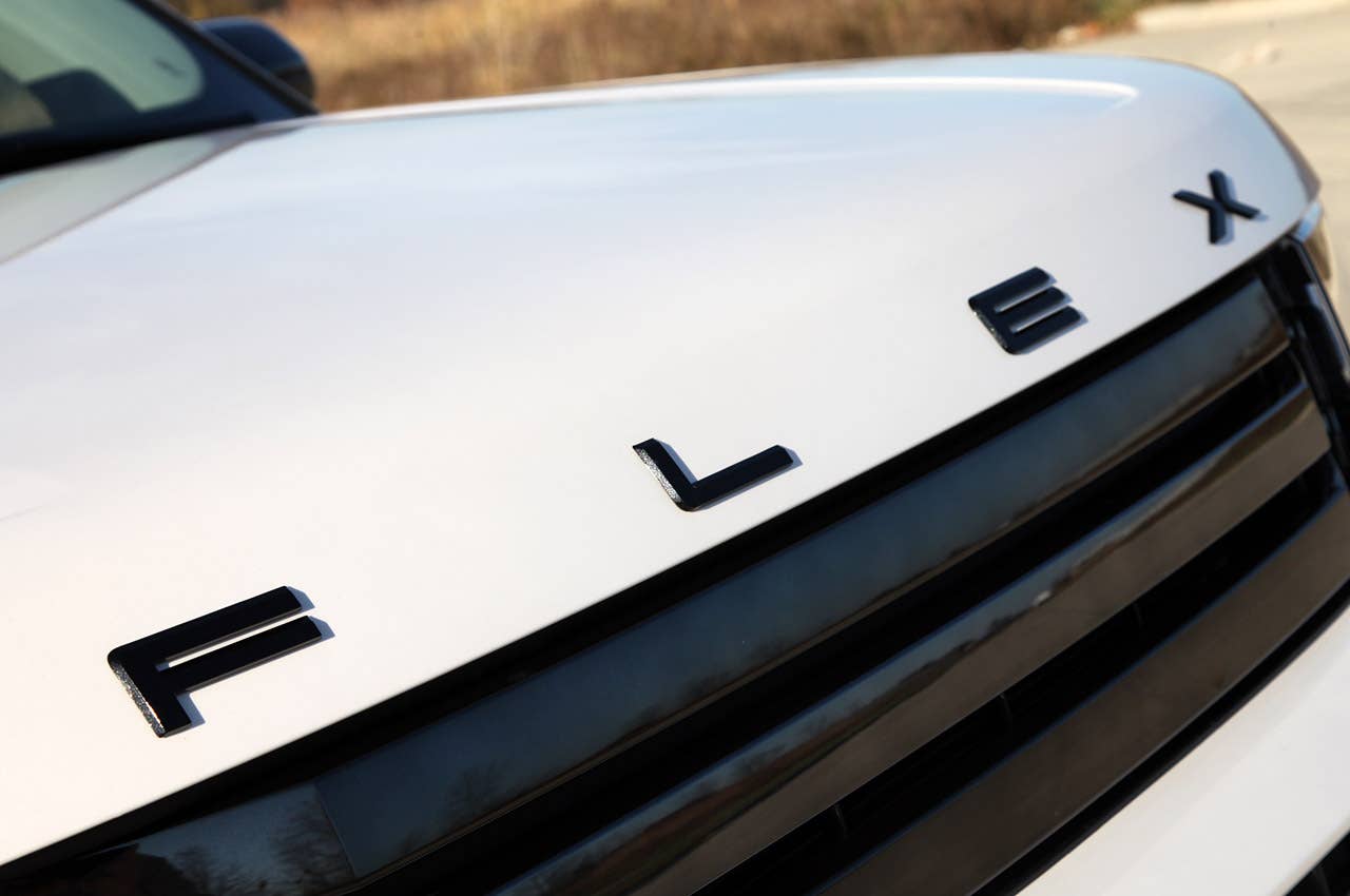 2011 Ford Flex Titanium grille