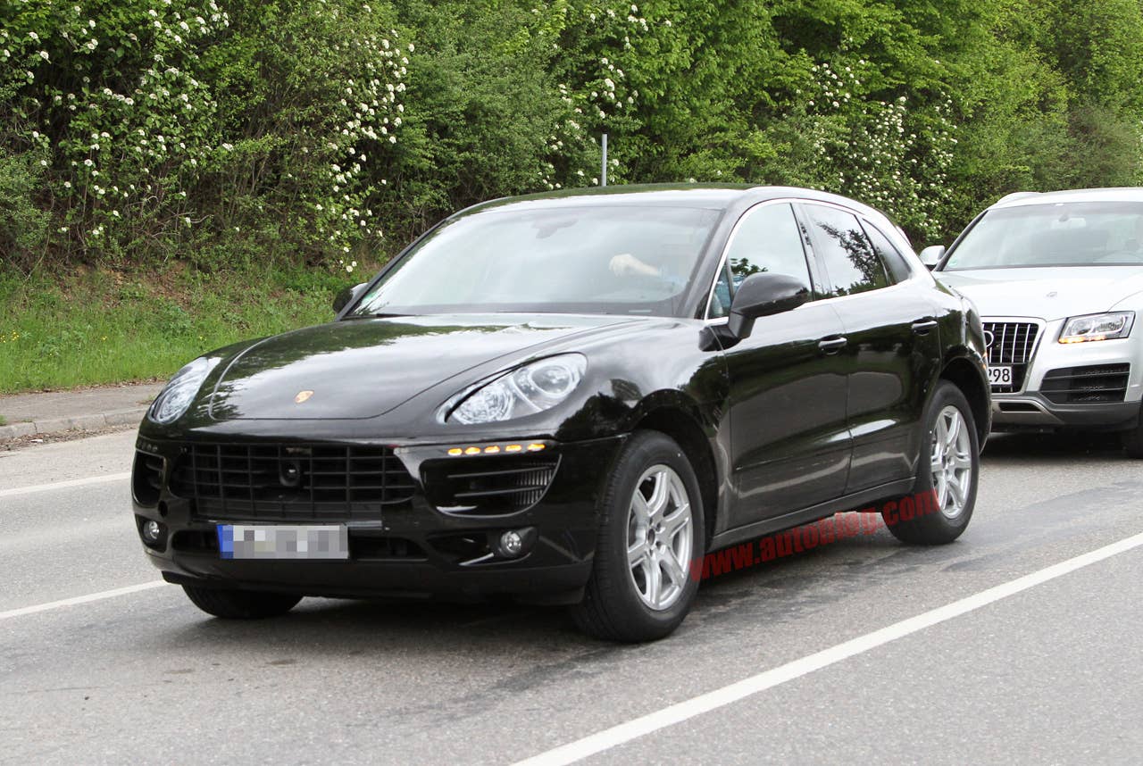 Porsche Macan front 3/4