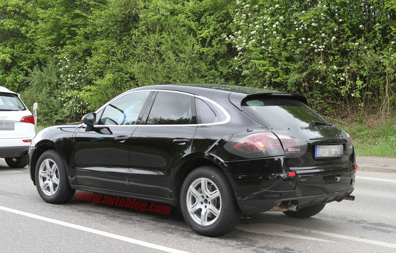 Porsche Macan rear 3/4