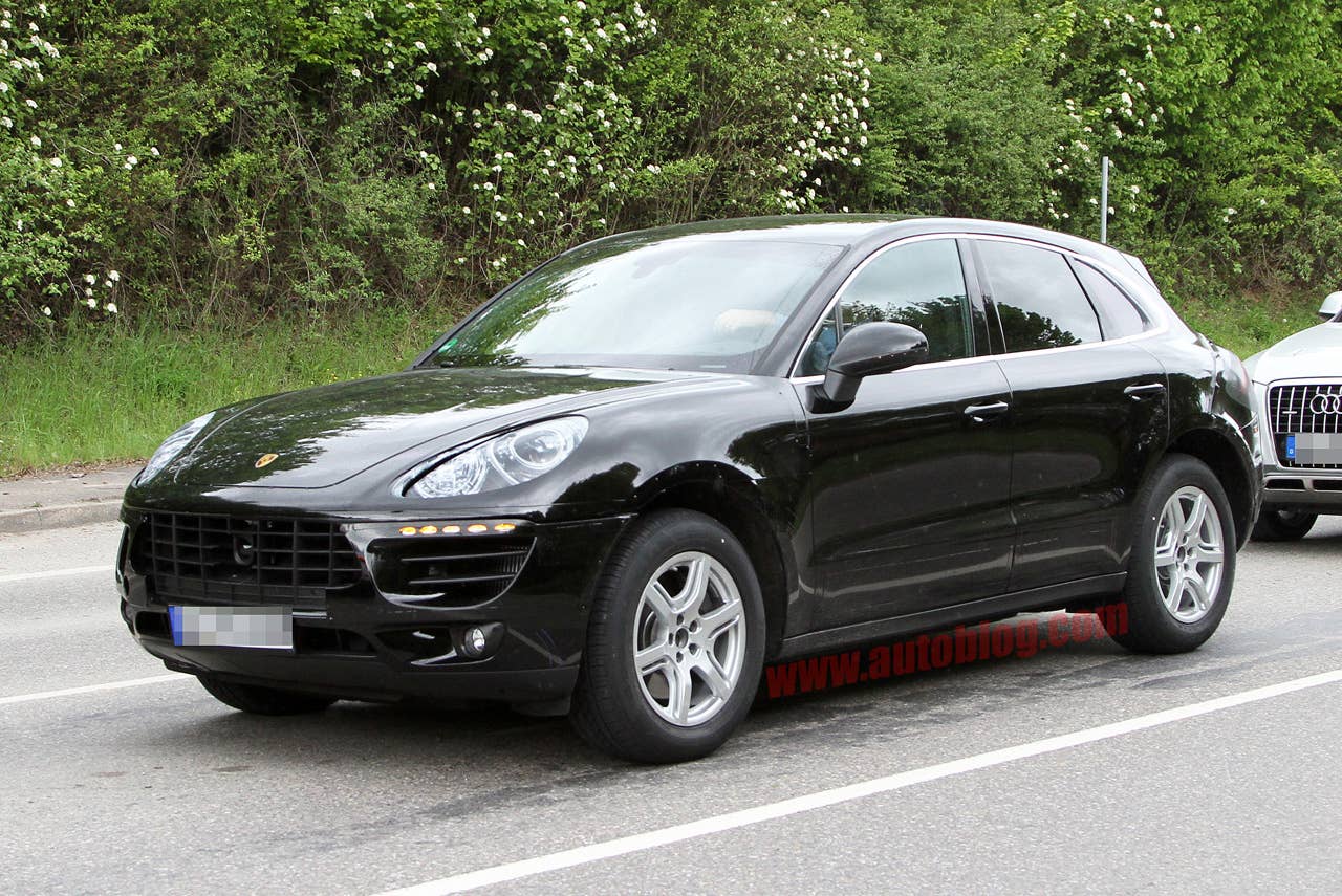 Porsche Macan front 3/4