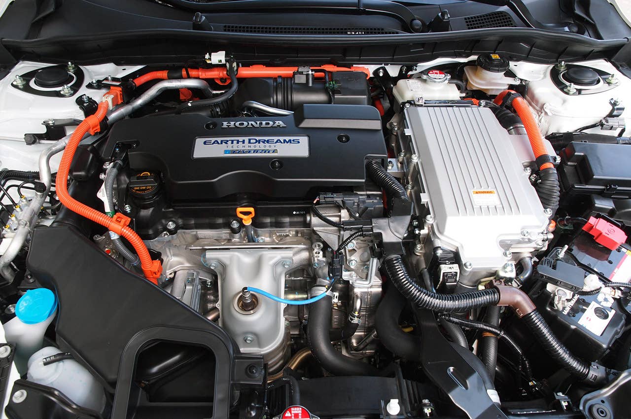 2014 Honda Accord Plug-In Hybrid engine