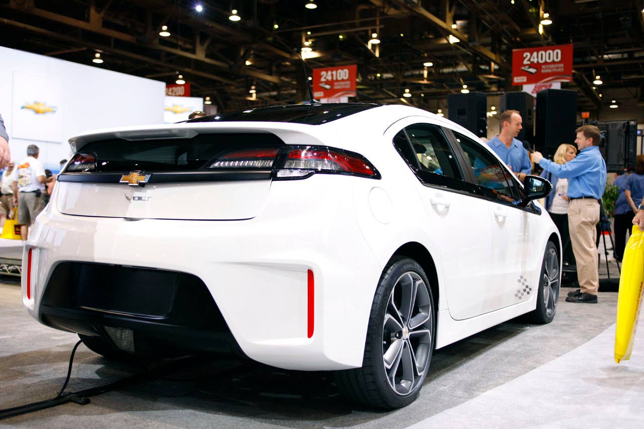 2011 Chevrolet Volt Z-Spec rear 3/4