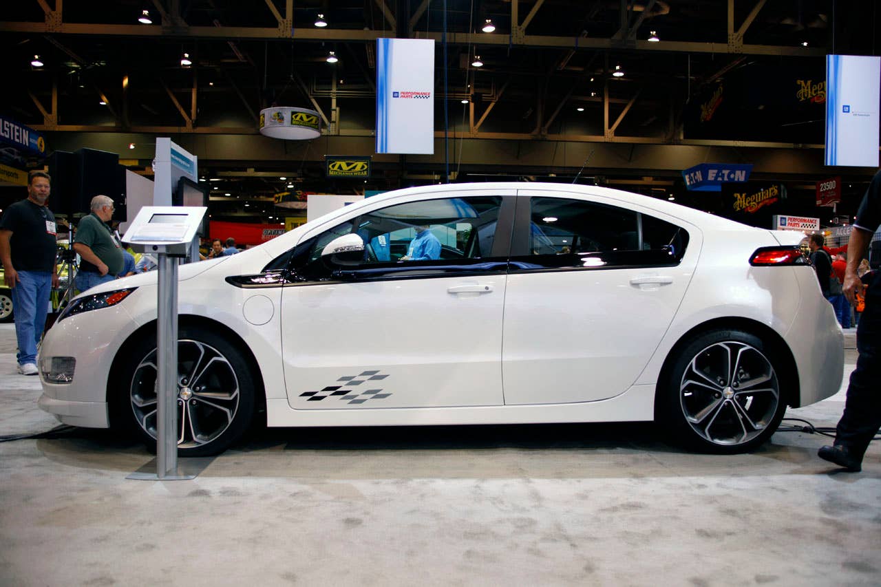 2011 Chevrolet Volt Z-Spec side