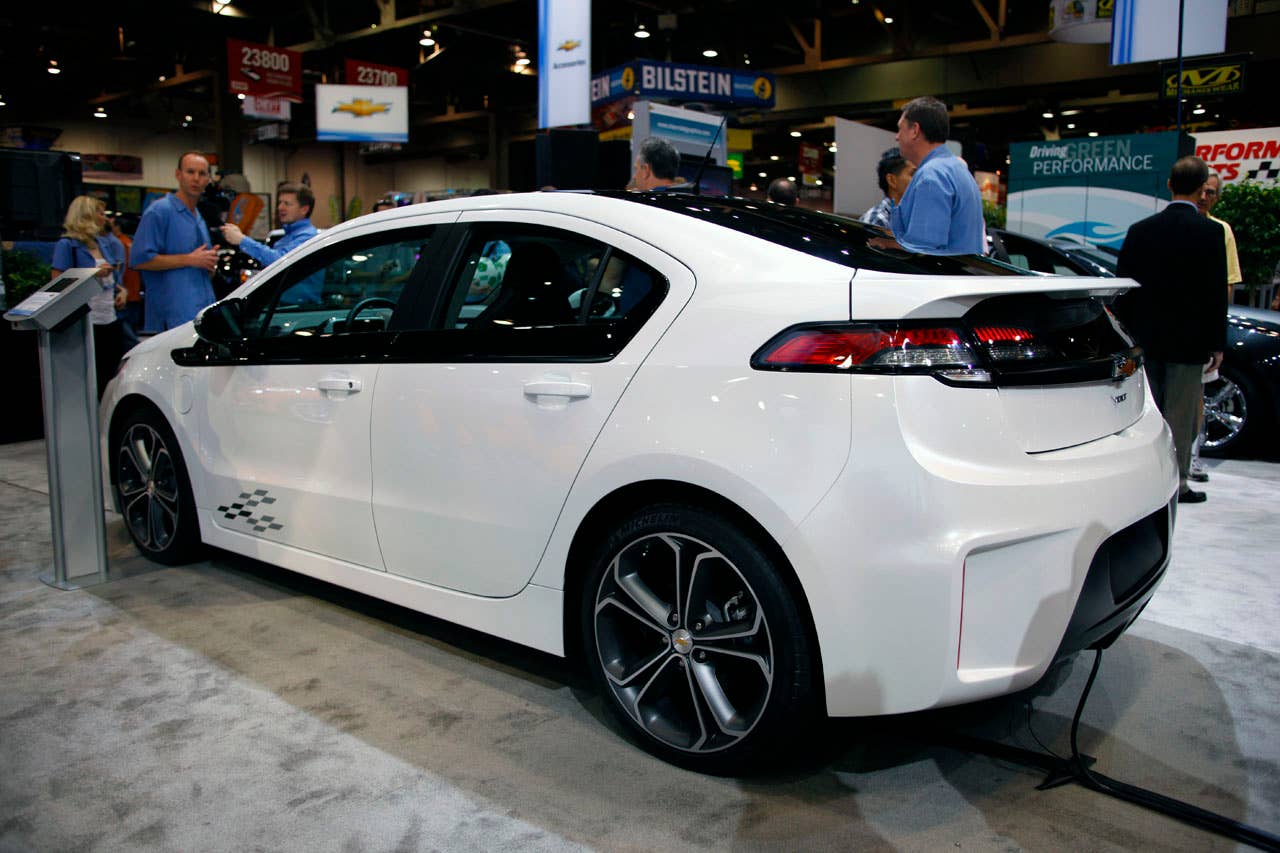 2011 Chevrolet Volt Z-Spec rear 3/4