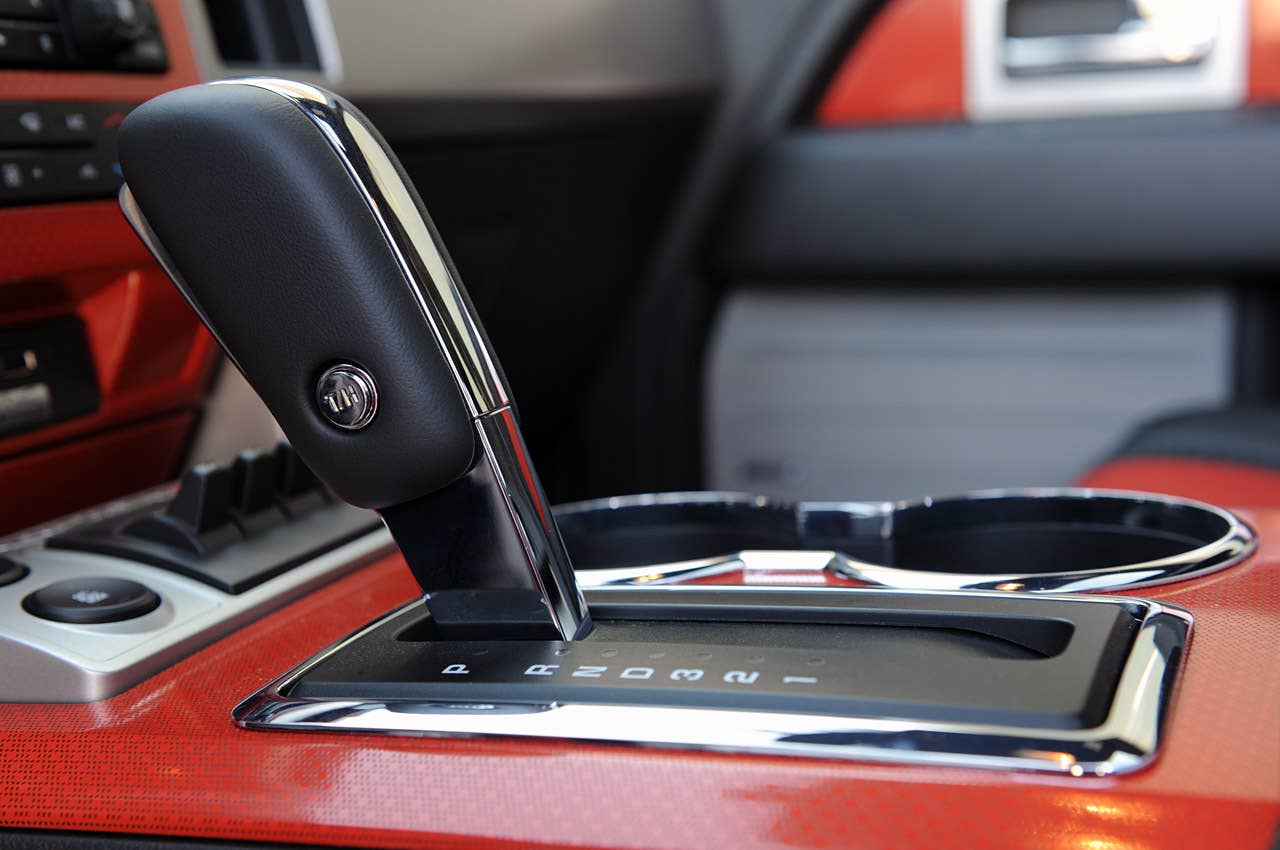 2010 Ford F-150 SVT Raptor 6.2 shifter