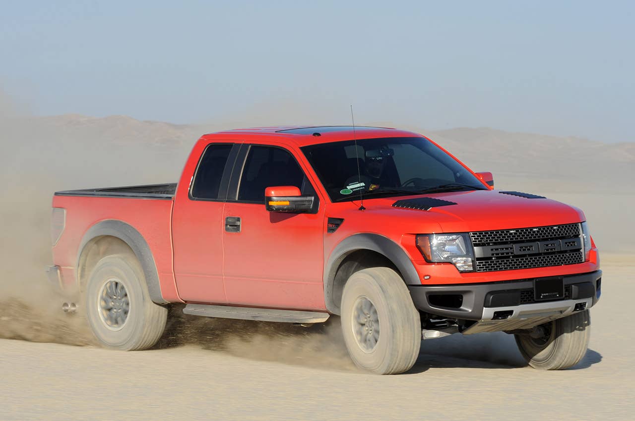 2010 Ford F-150 SVT Raptor 6.2 off-roading