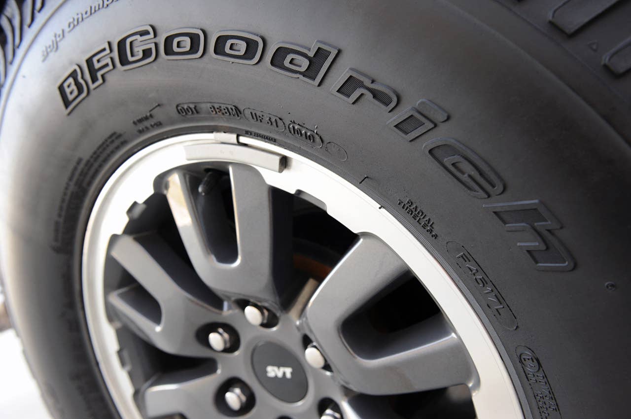 2010 Ford F-150 SVT Raptor 6.2 wheel and tire