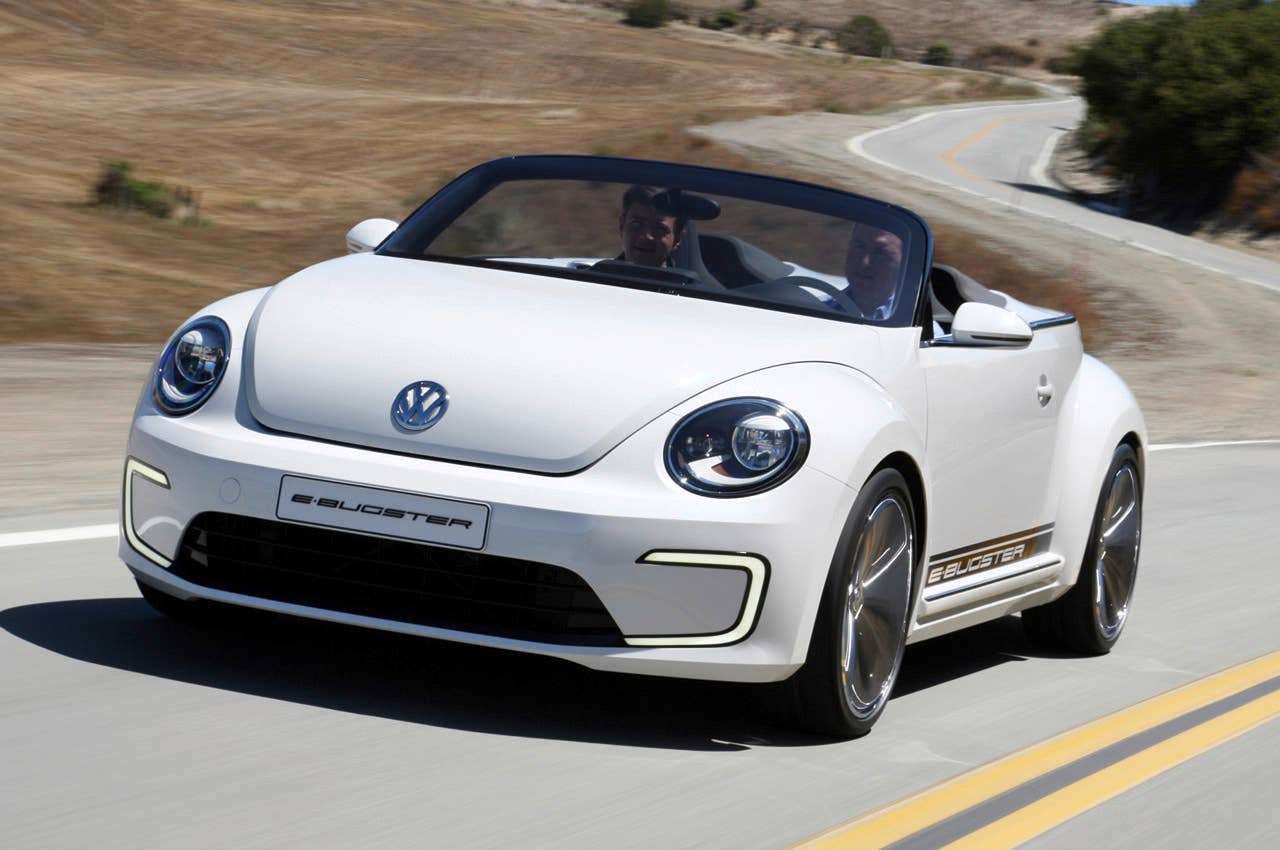 Volkswagen E-Bugster Concept driving