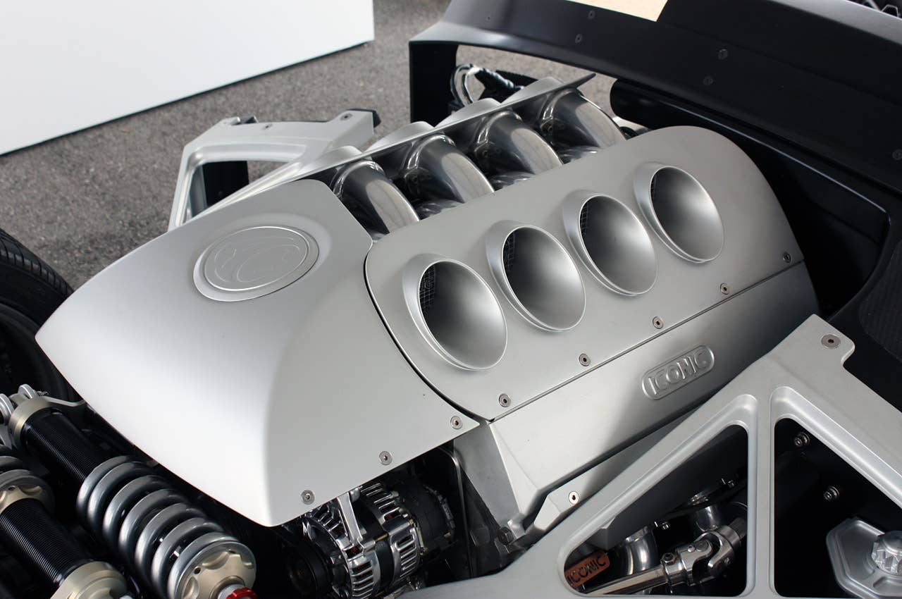 2012 Iconic AC Roadster engine