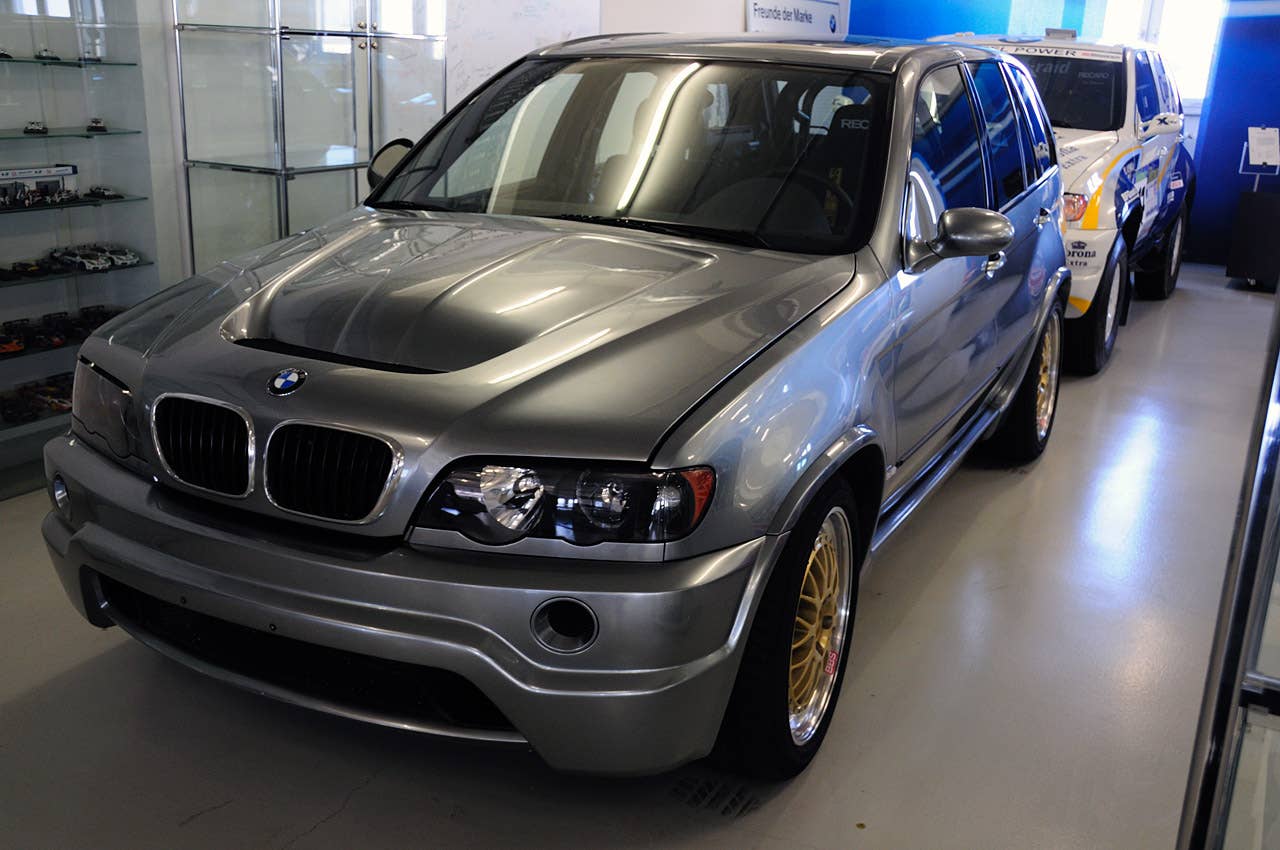 BMW E53 X5 V12 LMR
