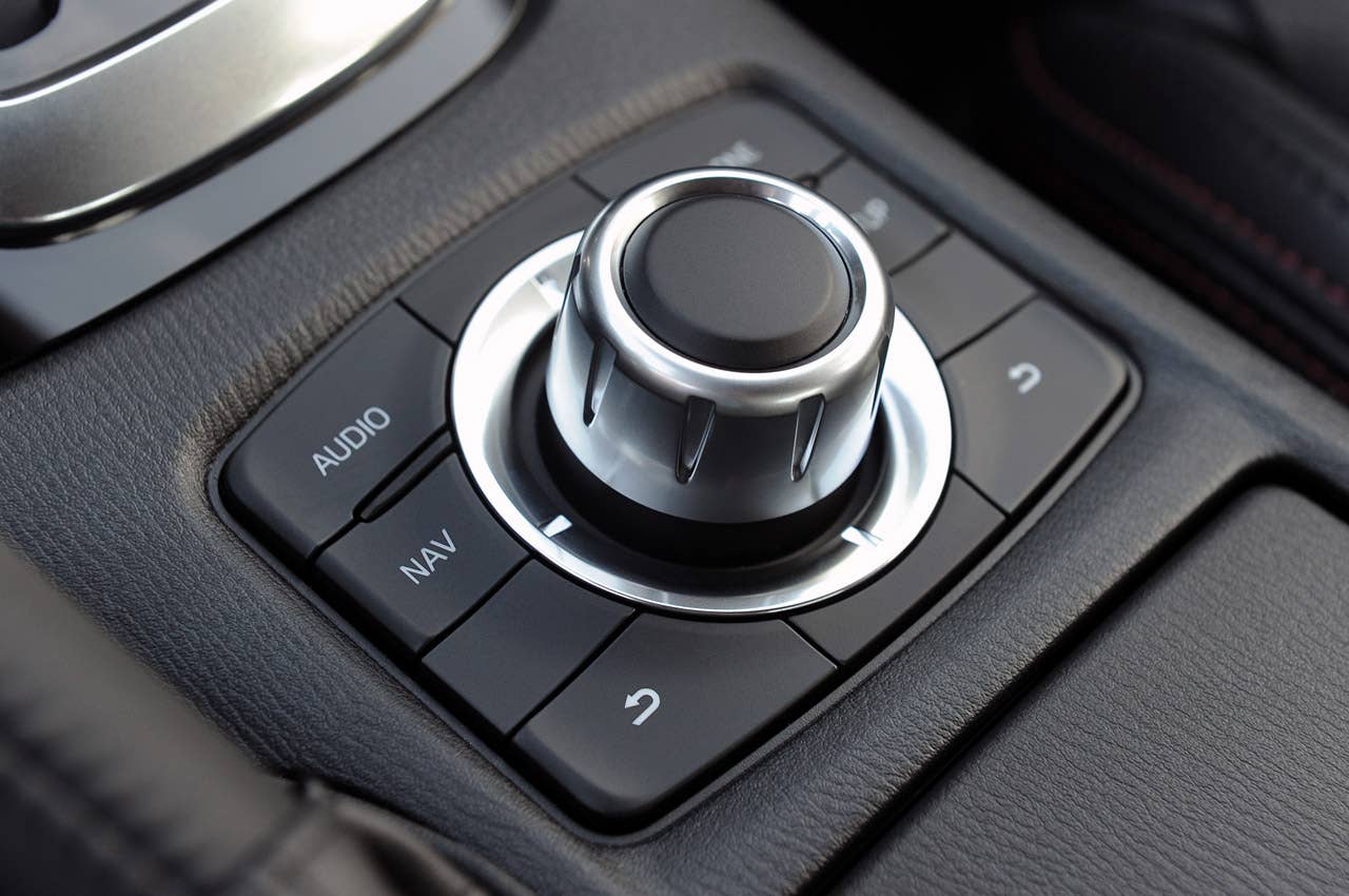 2014 Mazda6 infotainment system control knob