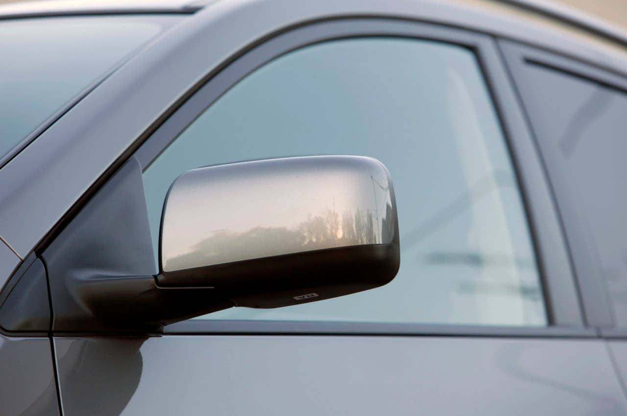 2011 Nissan Rogue side mirror
