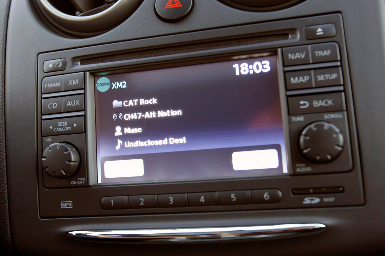 2011 Nissan Rogue touch screen