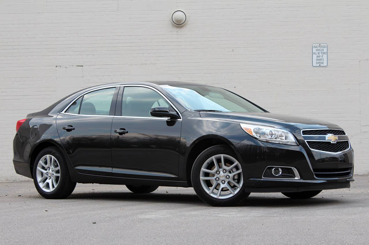 2013 Chevrolet Malibu Eco front 3/4 view