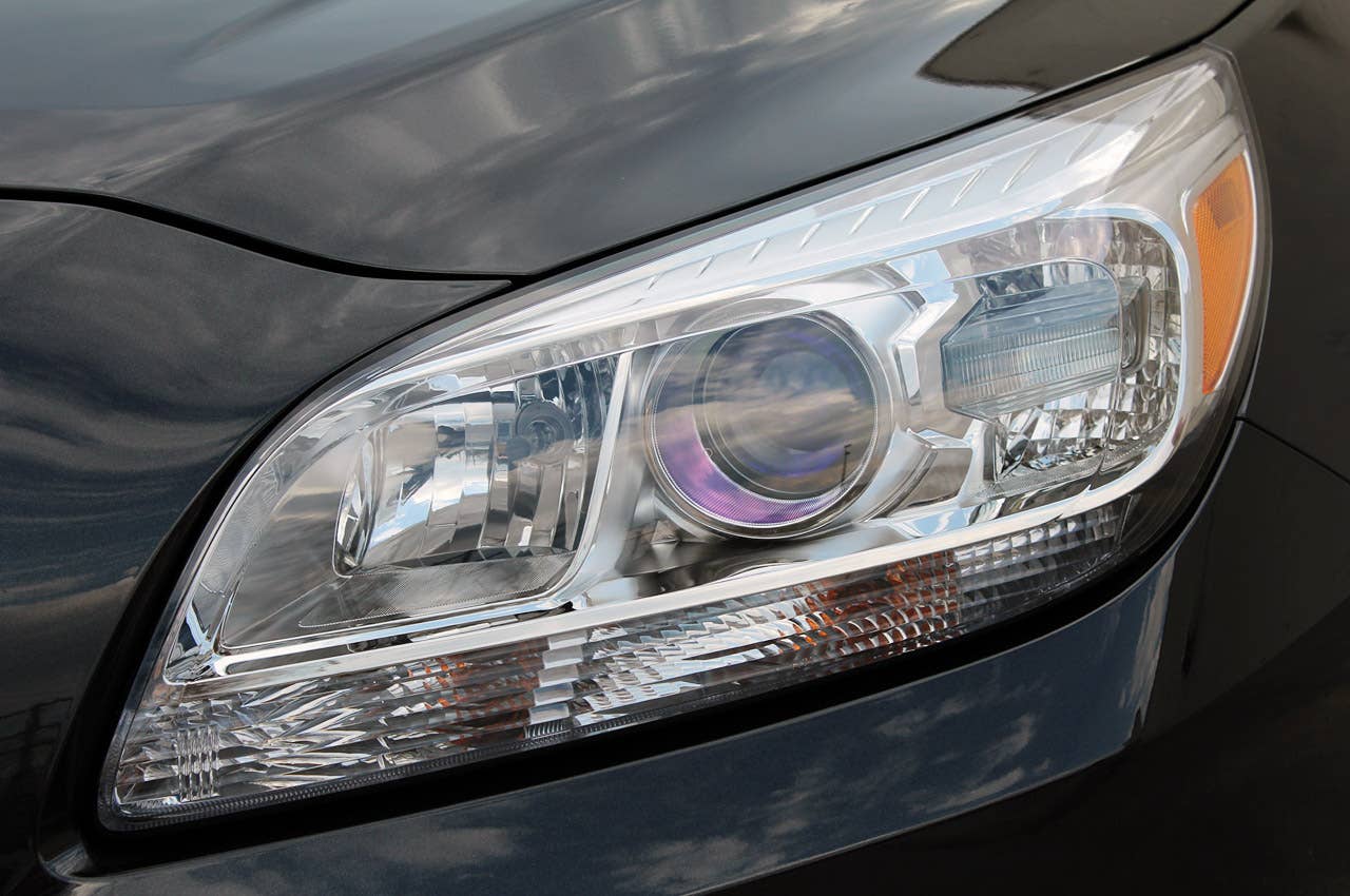 2013 Chevrolet Malibu Eco headlight