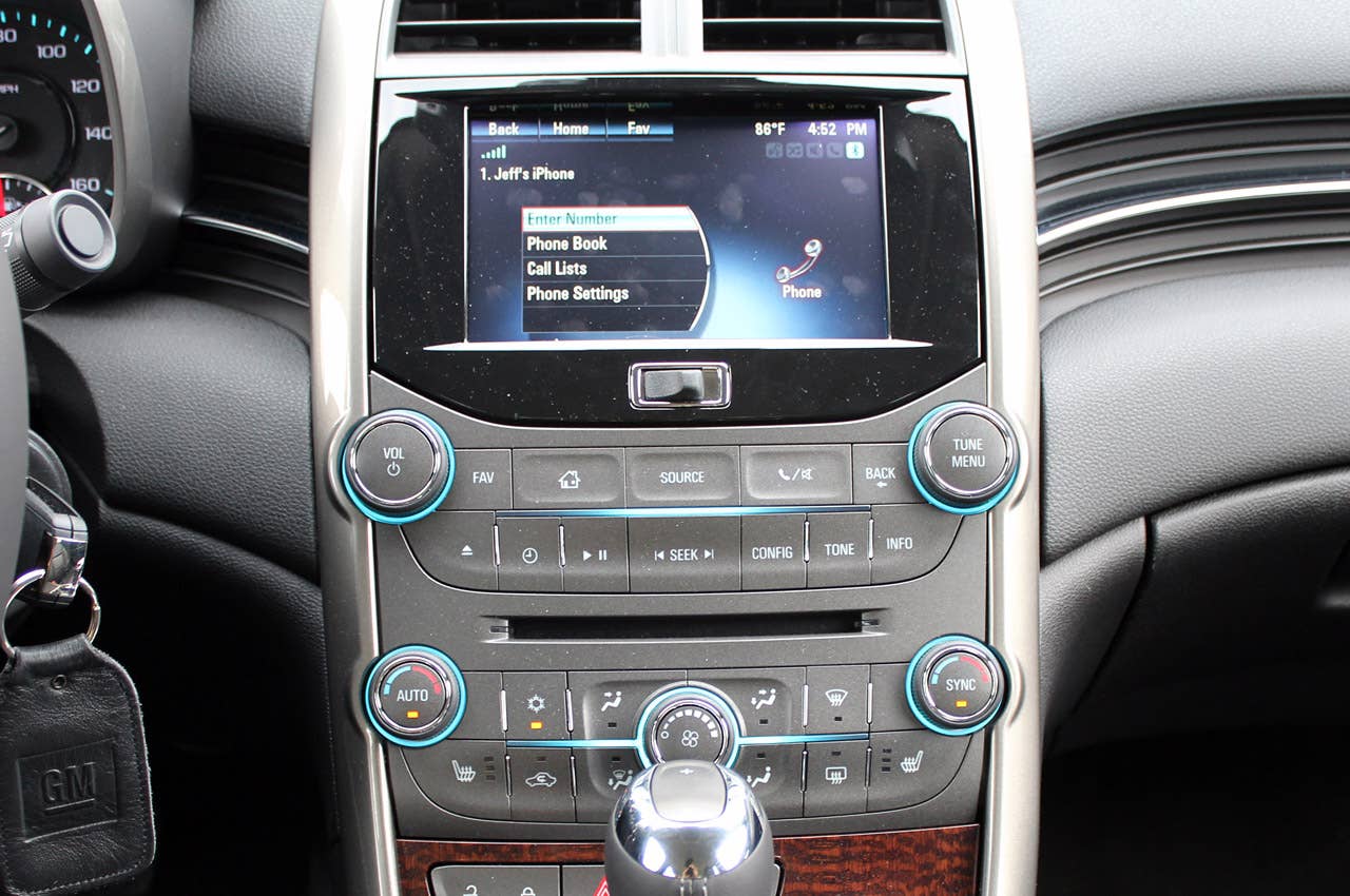 2013 Chevrolet Malibu Eco instrument panel