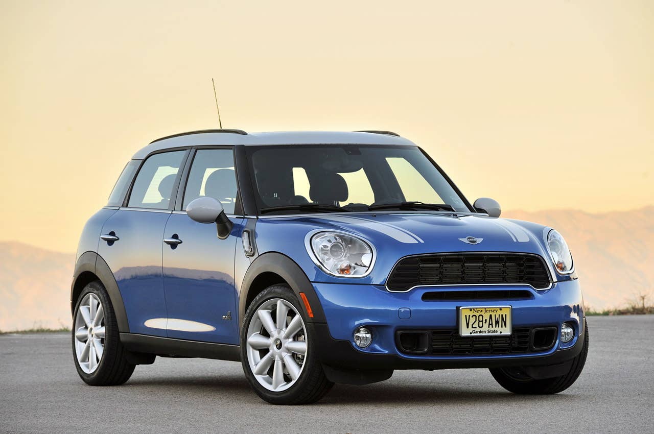 Long-Term 2011 Mini Cooper S Countryman All4  Article:2011 Mini Countryman: October 2011  Copyright 2011Drew Phillips / AOL