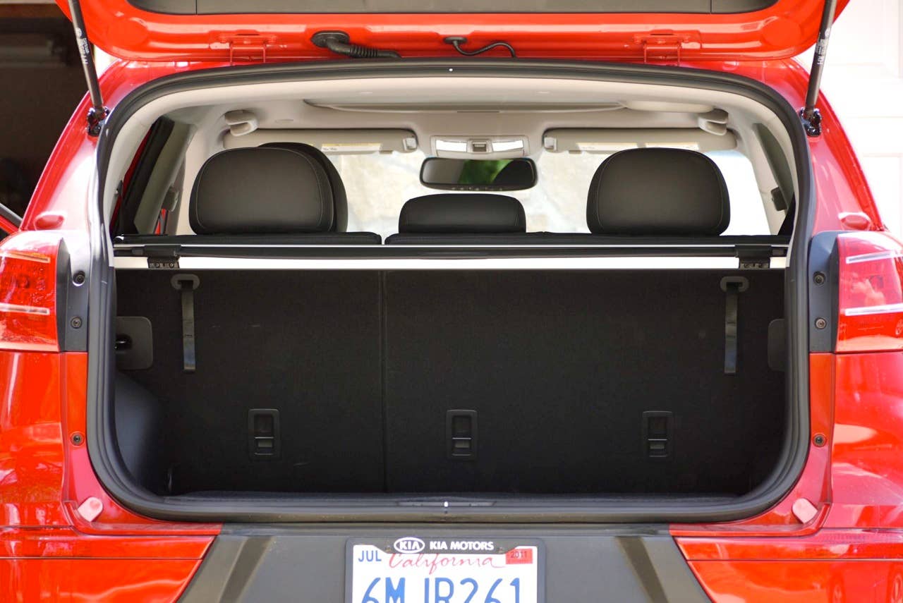 2011 Kia Sportage liftgate open rear