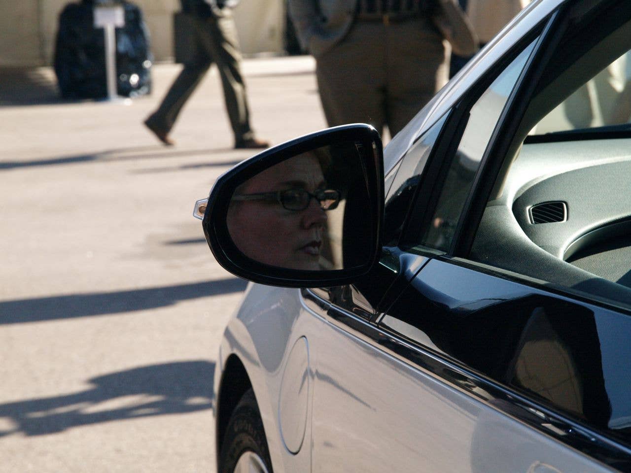 Michigan Governor Granholm drives plug-in cars