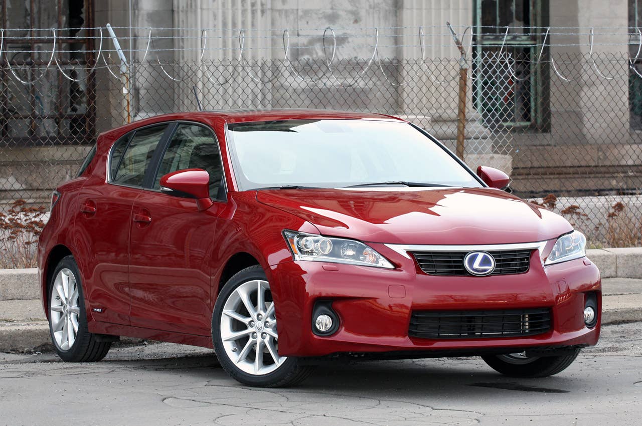 2011 Lexus CT 200h front 3/4 view