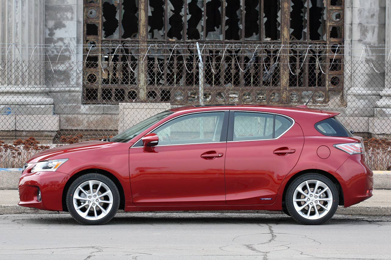 2011 Lexus CT 200h side view