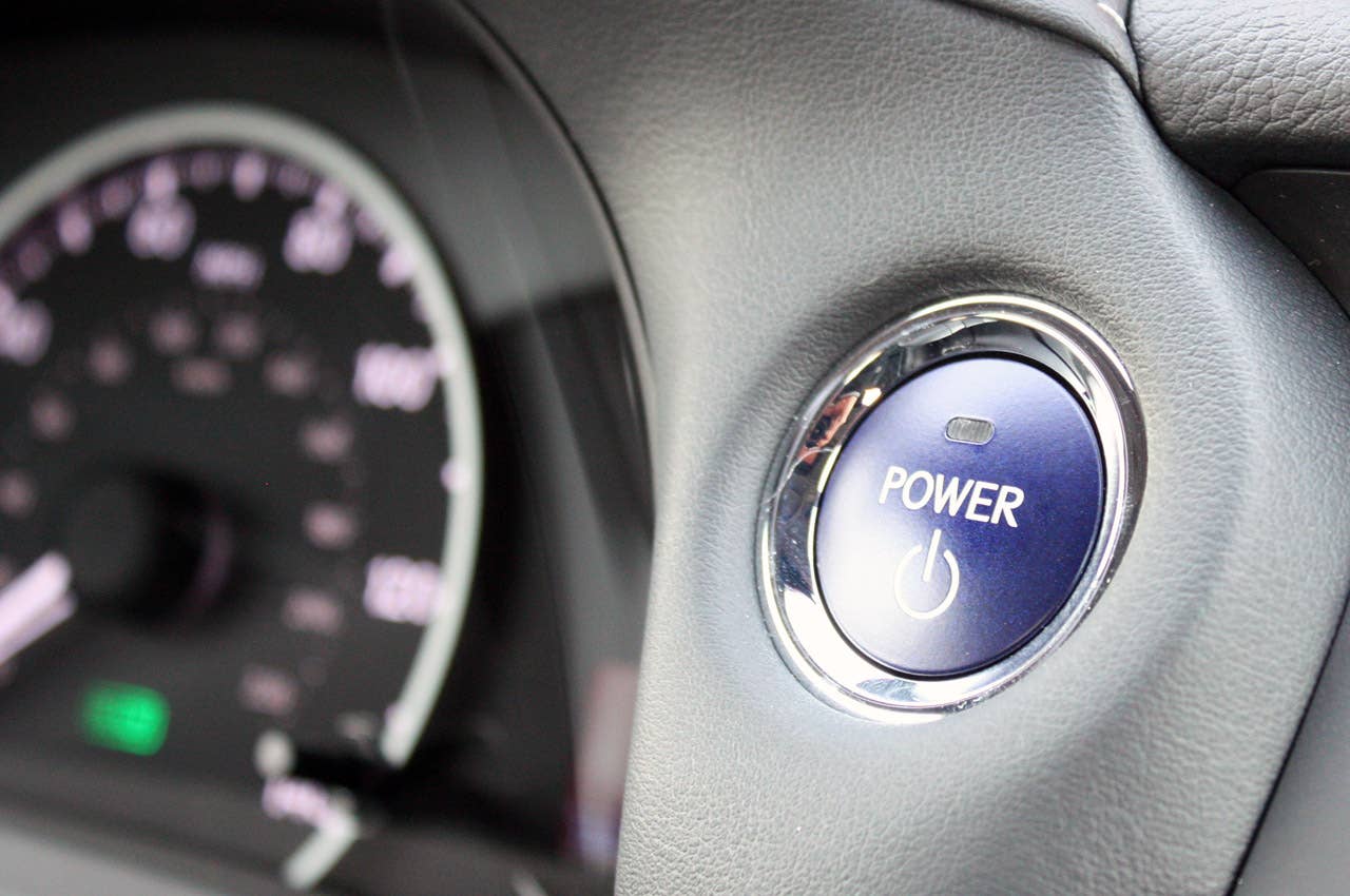 2011 Lexus CT 200h power button