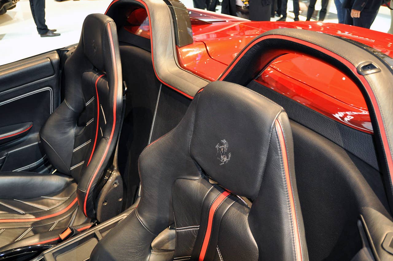 Ferrari SA APERTA interior