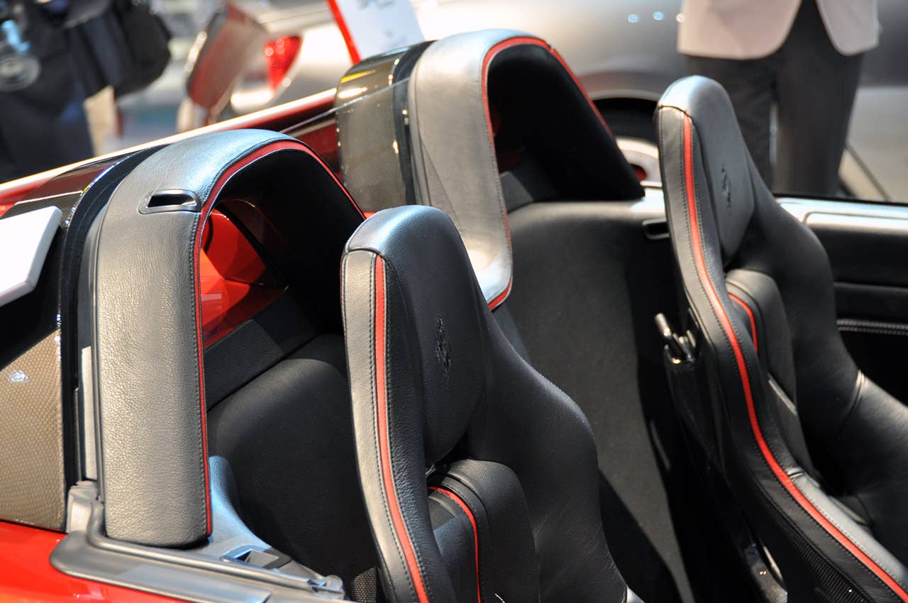 Ferrari SA APERTA interior