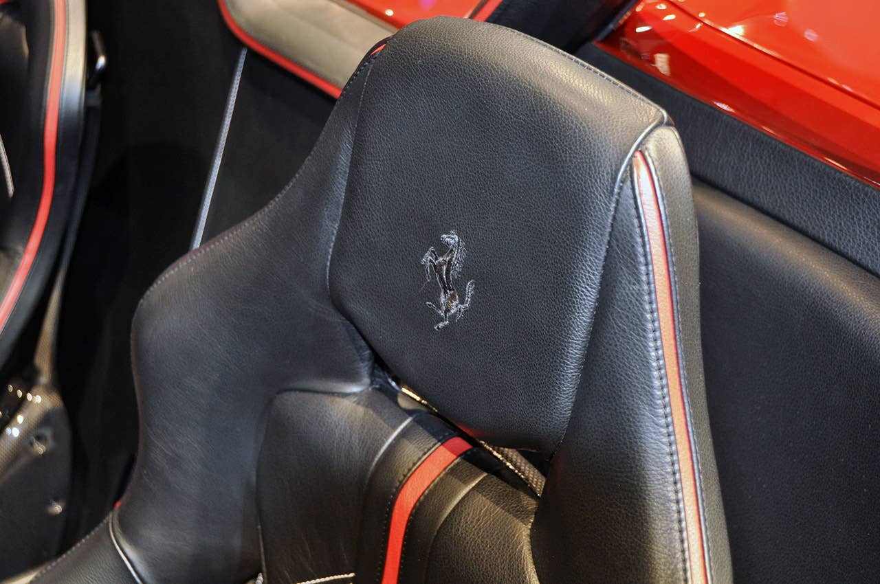 Ferrari SA APERTA interior