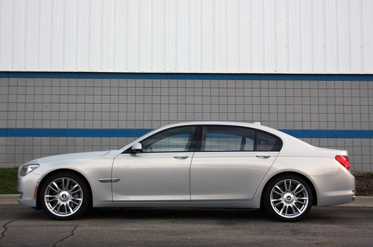 2010 BMW 760Li side view