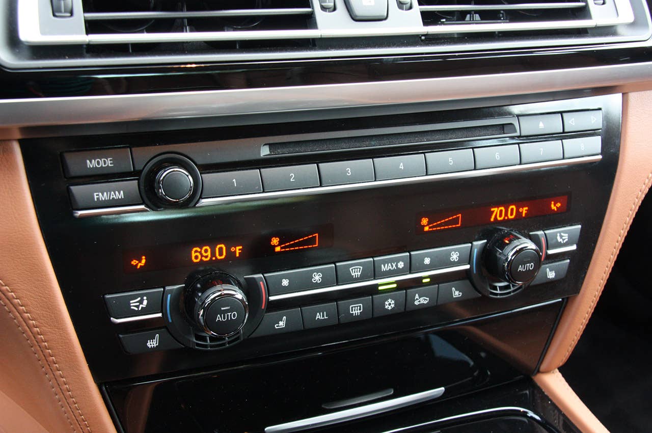 2010 BMW 760Li stereo and climate controls