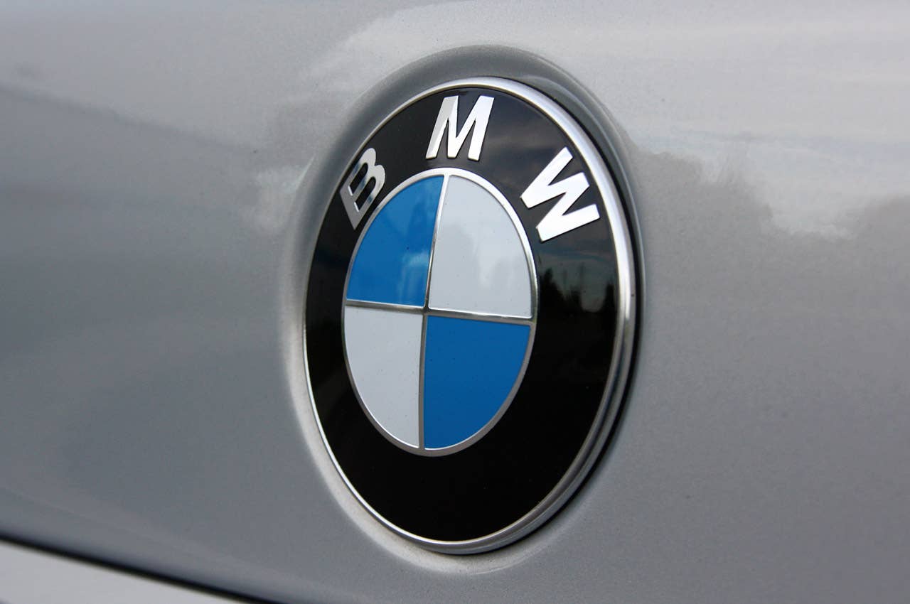 2010 BMW 760Li logo